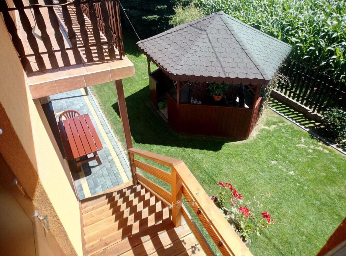 Apartament Rodzinny W Zatorze Buitenkant foto
