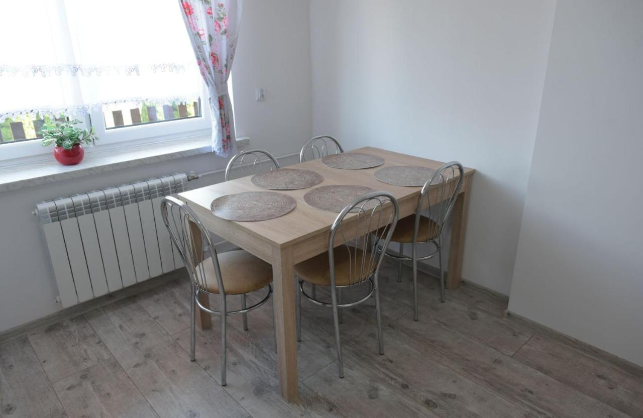 Apartament Rodzinny W Zatorze Buitenkant foto